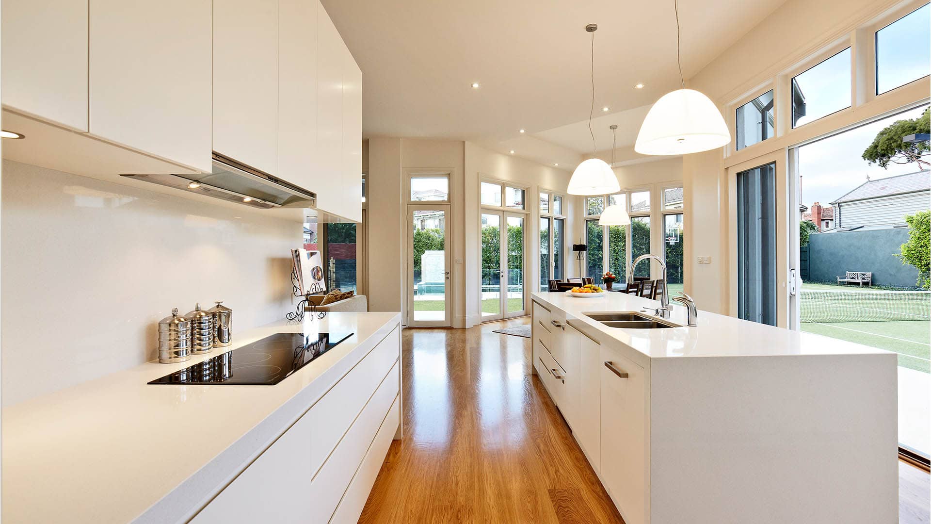 Hawthorn extension and renovations - the kitchen and sun-filled dining area